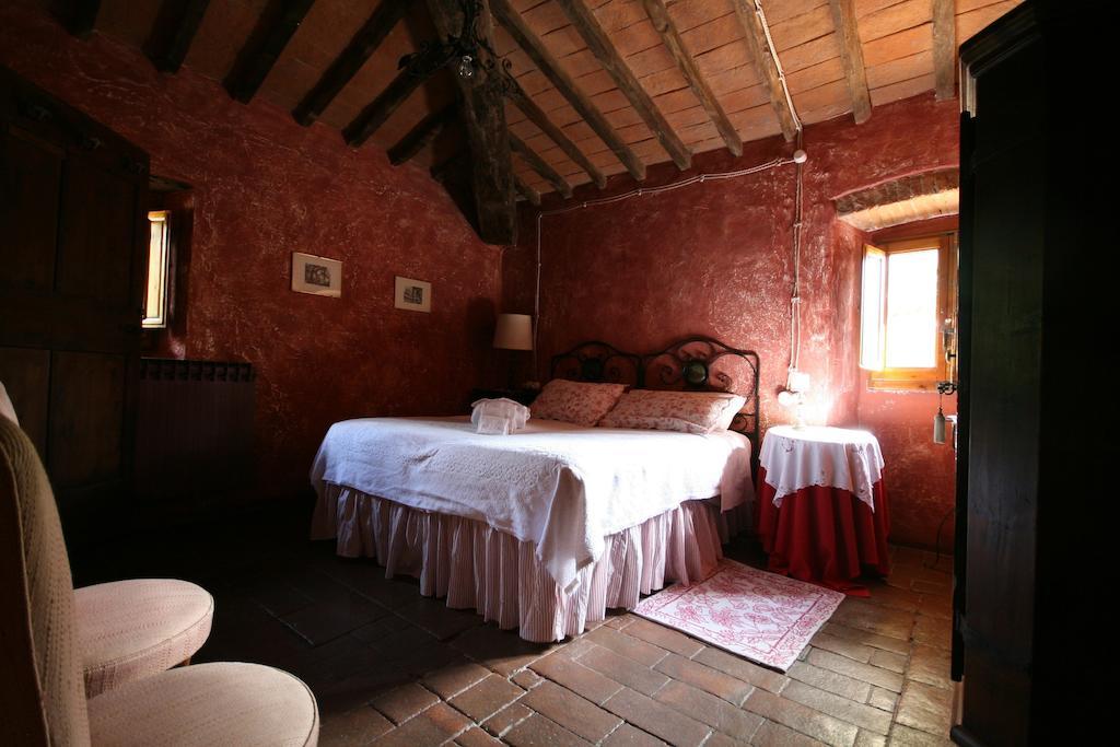 Agriturismo La Pieve Pelago Номер фото